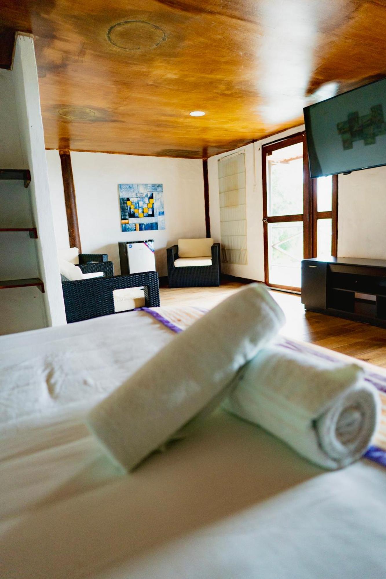 Ranchos De Chalia Panama Hotel ปอร์โตเบโล ภายนอก รูปภาพ