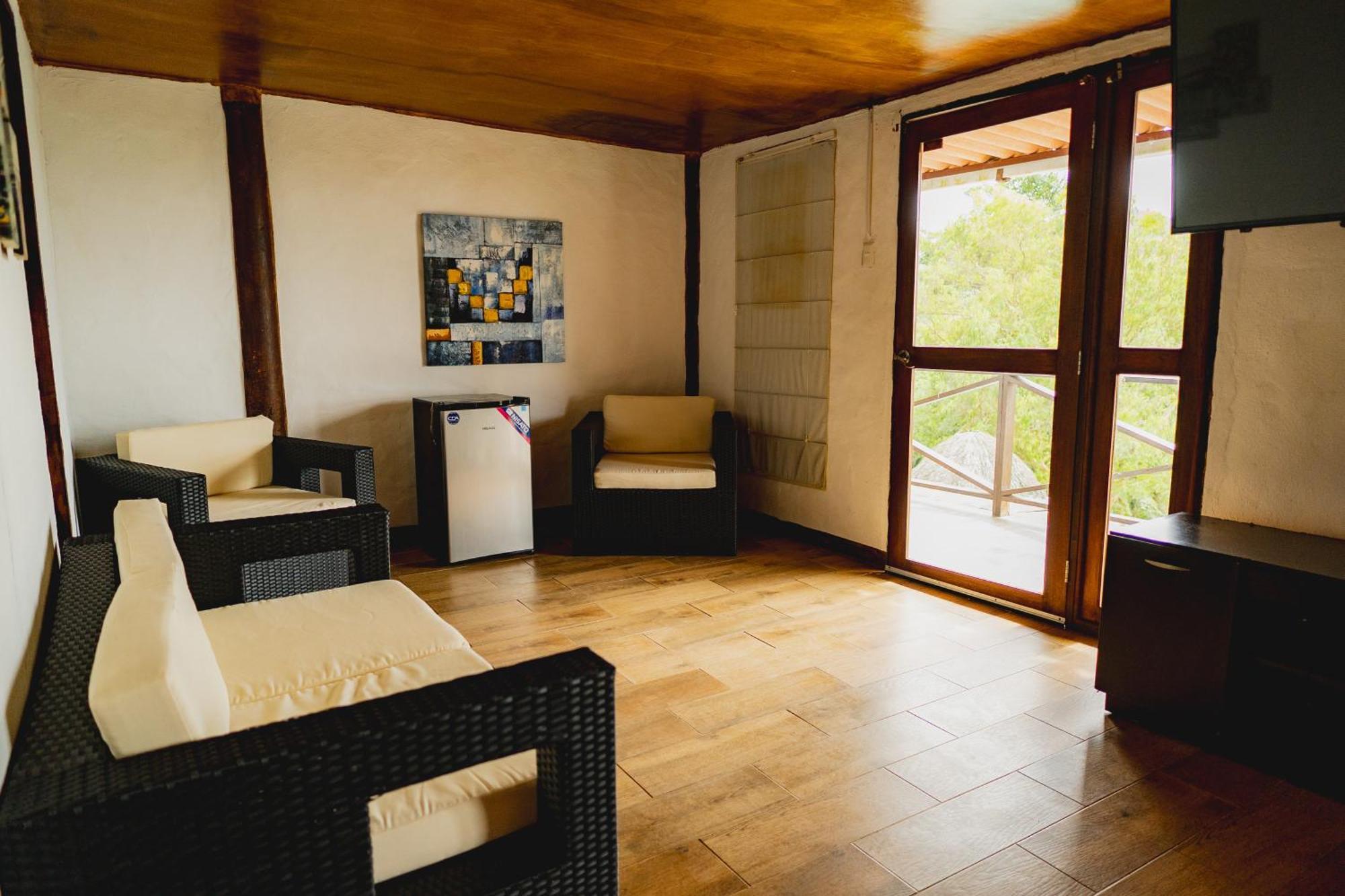 Ranchos De Chalia Panama Hotel ปอร์โตเบโล ภายนอก รูปภาพ